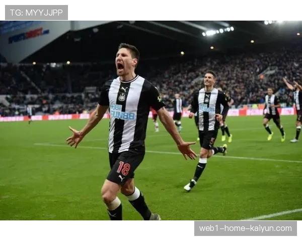 纽卡3-0埃因霍温终结4场不胜 维萨传射建功激活进攻体系